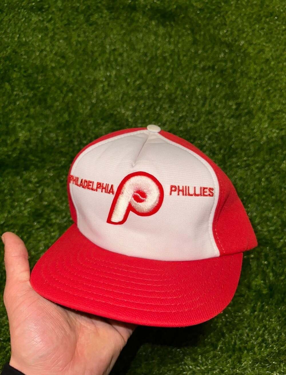 Vintage Philadelphia Phillies MLB Snapback Trucker Hat Red White